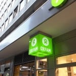 Oxfam in Karlsruhe - Würfel LED-beleuchtet